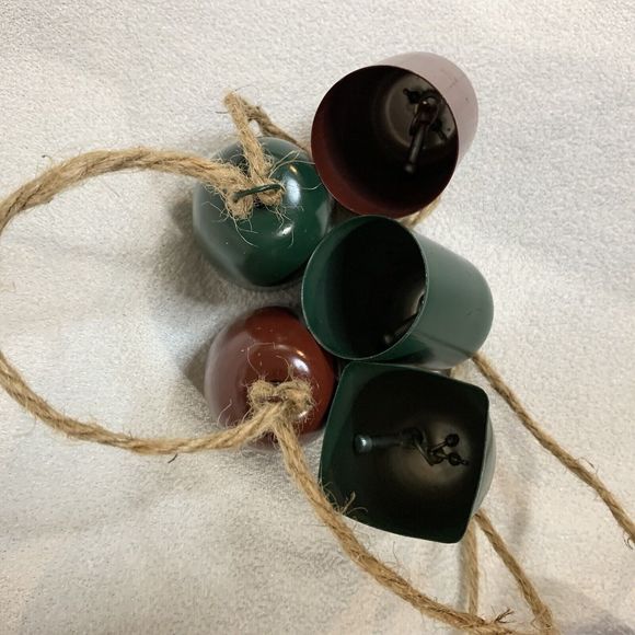 Jingle Bells Garland Christmas Holiday 2 Set Metal Green Maroon Rustic Jute New - Picture 8 of 10